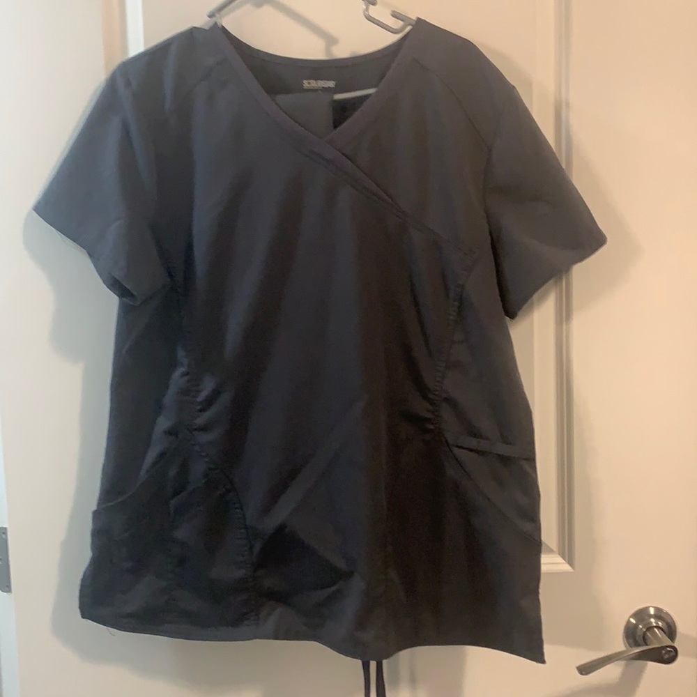 Size large scrubs